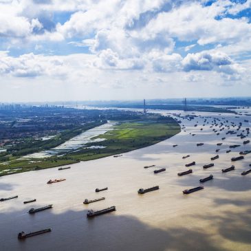 (English) Illegal scale sand dredging wiped out in Yangtze